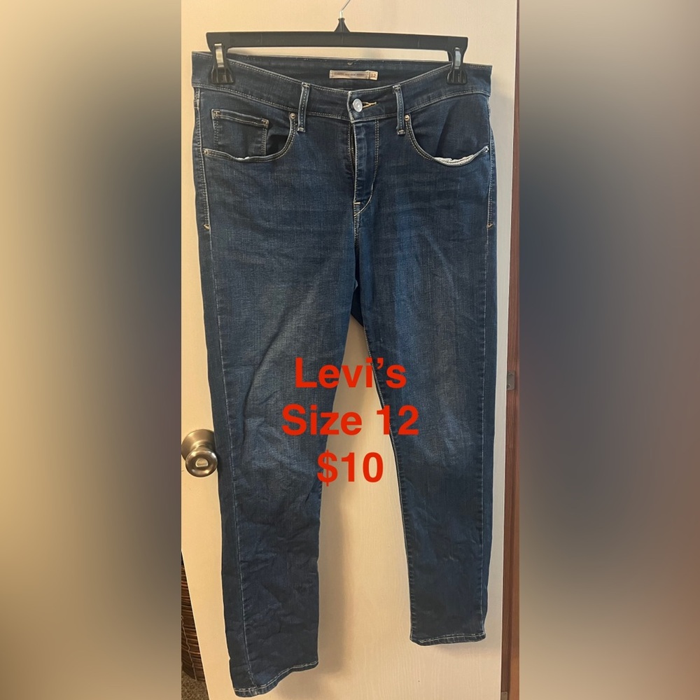 Levi's Dark Blue Jeans